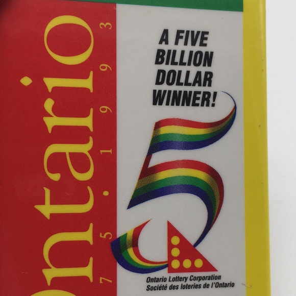 OLG Ontario 1975-1993 A Five Billion Dollar Winner! Pin Button Advertising Promo - Picture 6 of 7